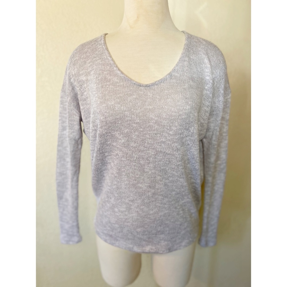 Gray knit long sleeve